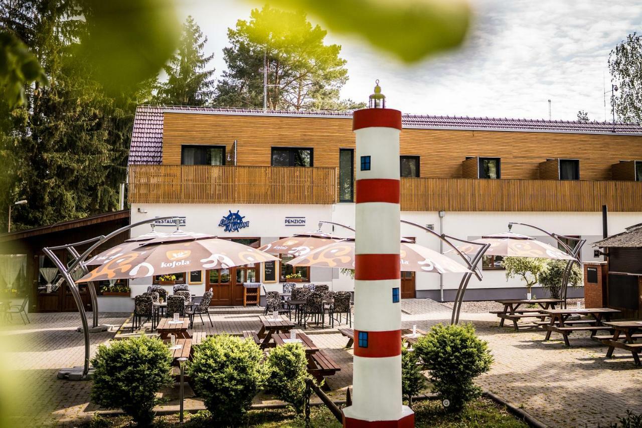 Penzion Labska Marina Poděbrady Kültér fotó
